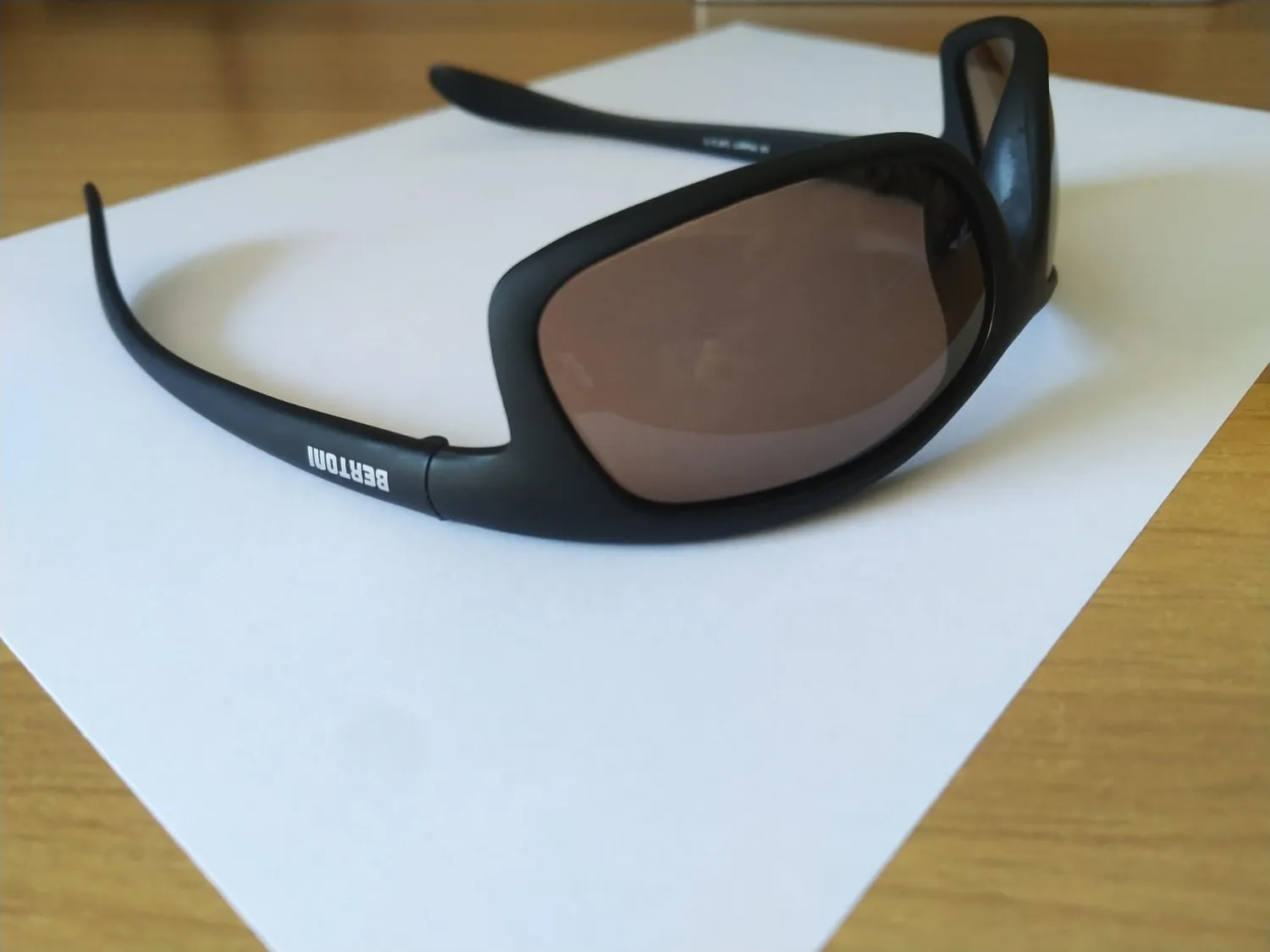 Bertoni P545FT occhiali running polarizzati fotocromatici
