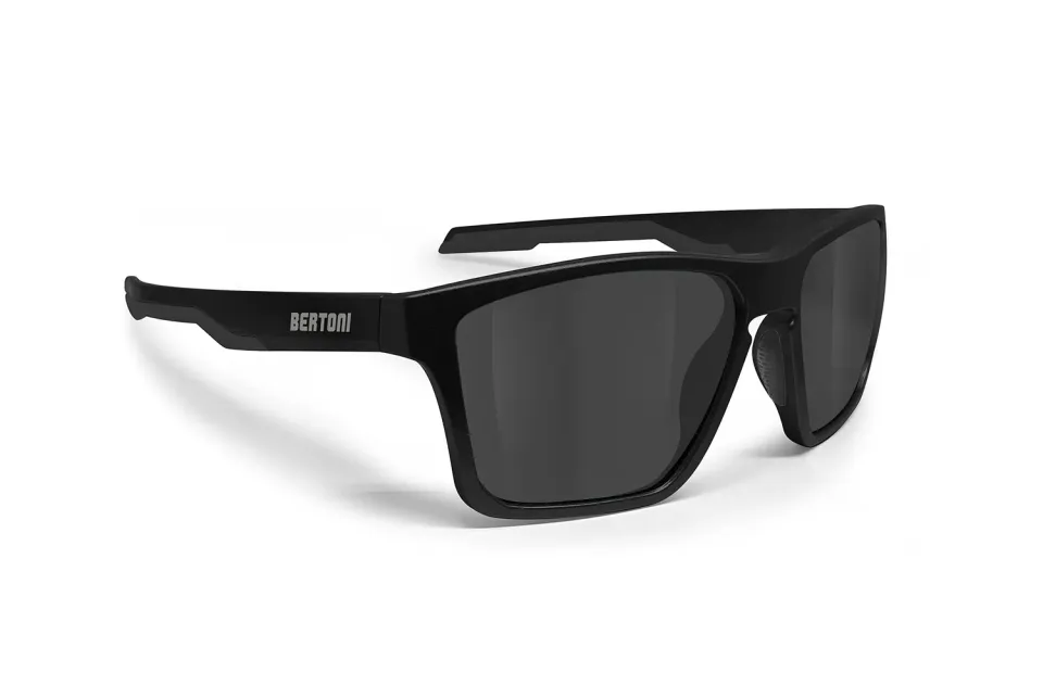 Bertoni Fulvio occhiali sport polarizzati fumo nero opaco
