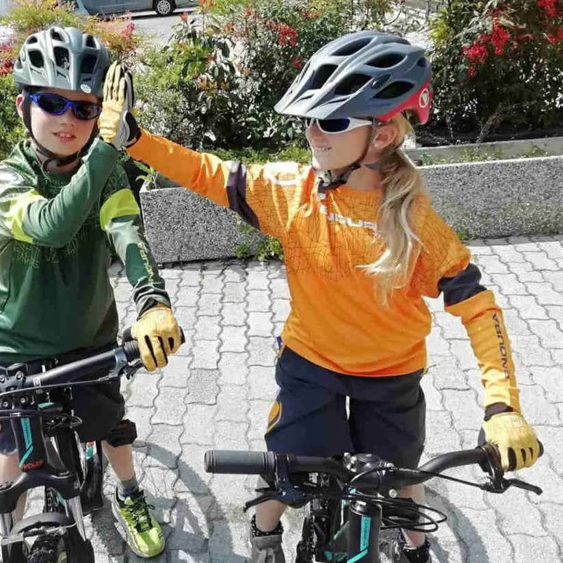 Demon Kid 5 occhiali sportivi bambino neri 6-10 anni