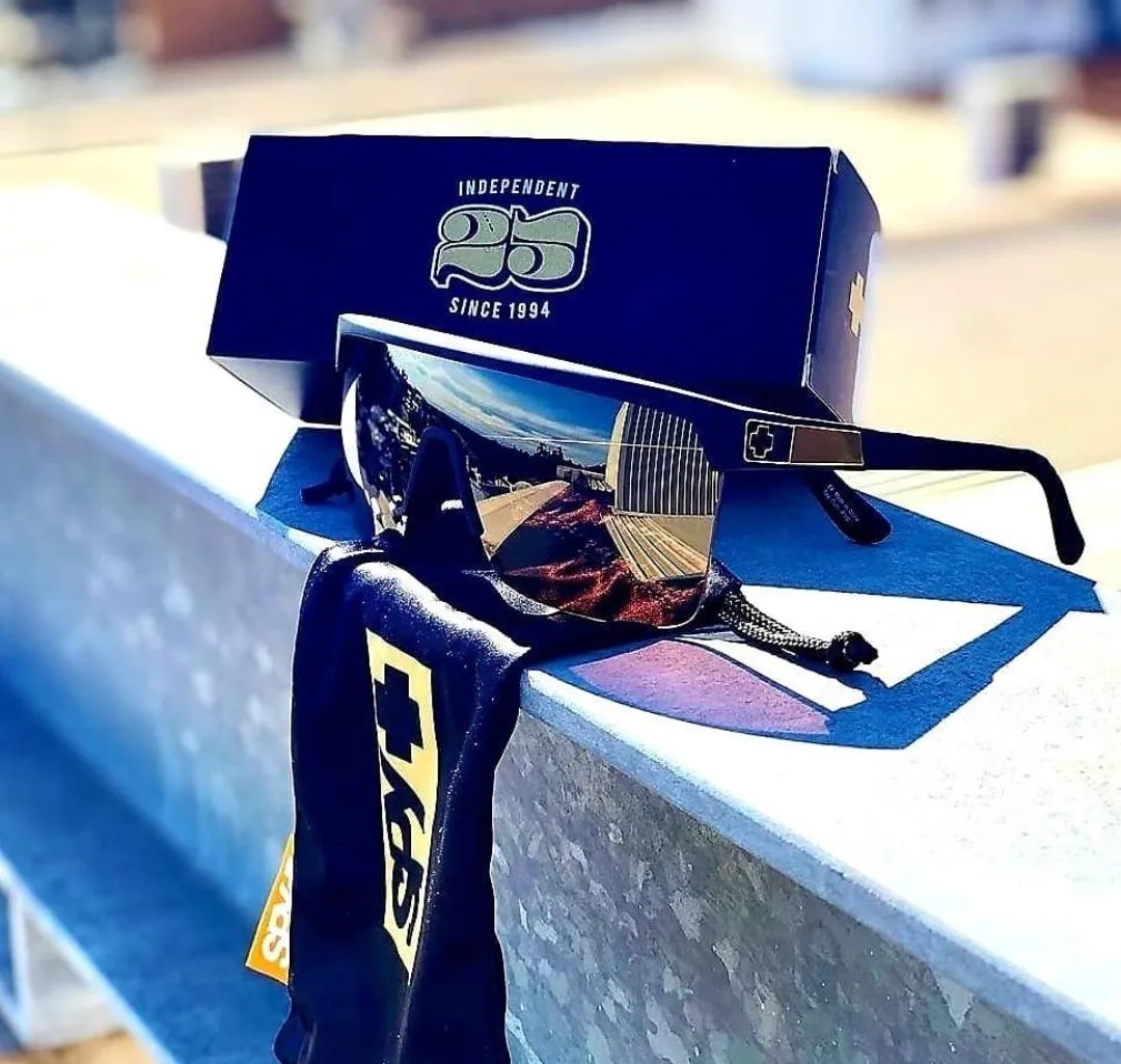 SPY Flynn 50/50 occhiali da sole matte black